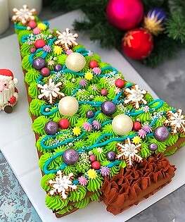 Новогодний торт в форме елки