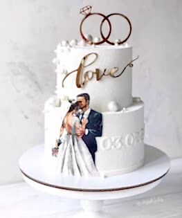 Свадебный торт с женихом и невестой