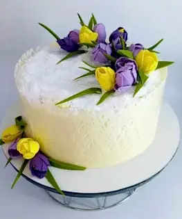 Торт с тюльпанами