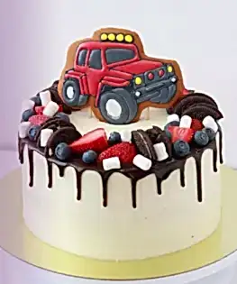 Торт с красной машиной