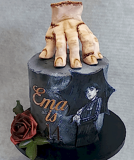 Торт Уэнсдей №4