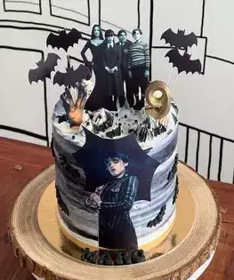 Торт Уэнсдей №9