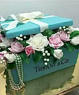 Торт Коробочка Tiffany с цветами