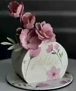 Свадебный торт половинка с сахарными цветами