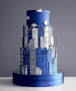 Торт на День Строителя в три яруса с домами