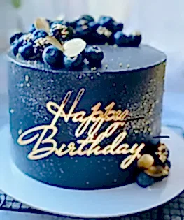 Торт синий с золотыми брызгами