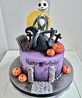 Торт на Хэллоуин с Джеком и тыквами