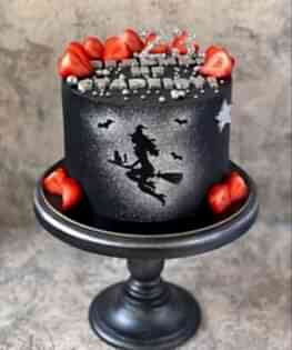 Торт Ведьмы не стареют