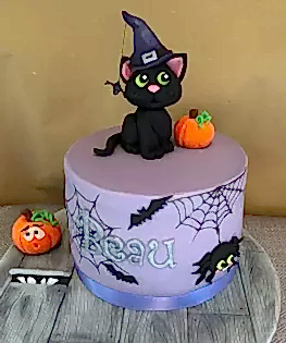 Торт с котиком и тыквами