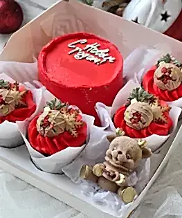 Набор десертов на Новый год