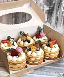 Медовые пирожные 