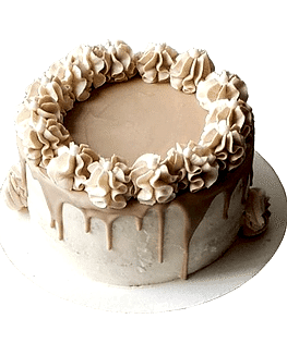 Бежевый торт с кремовыми барашками