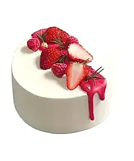 Торт с ягодами клубники и малины