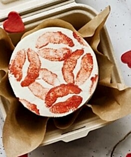 Бенто торт Поцелуй любви