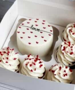 Набор десертов LOVE