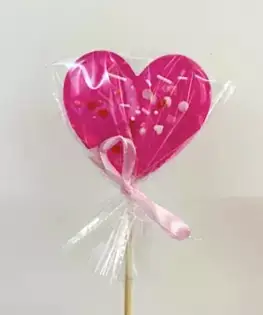 Леденцы сердечки с посыпками