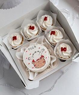 Набор десертов с котиком