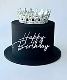 Торт блестящий с короной в черном цвете