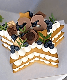 Торт цифра на 23 февраля  в форме звезды