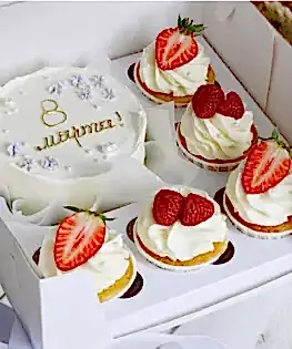 Набор десертов на 8 марта №1