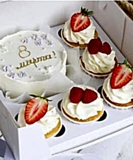 Набор десертов на 8 марта №1