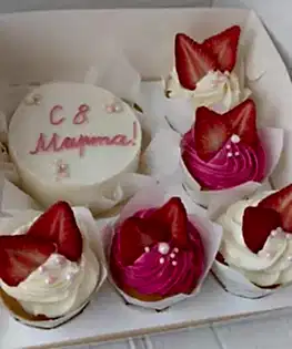 Набор десертов на 8 марта №2