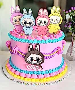 Торт Labubu с милыми рожицами