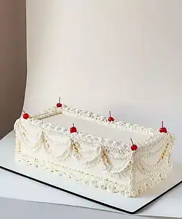 Вытянутый Свадебный торт в стиле ламбет