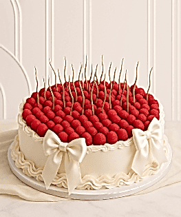 Одноярусный круглый свадебный торт с ягодами в стиле Ламбет